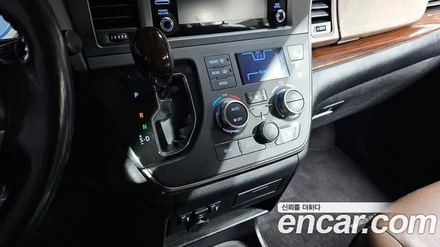 Toyota Sienna 2018 thumb 9