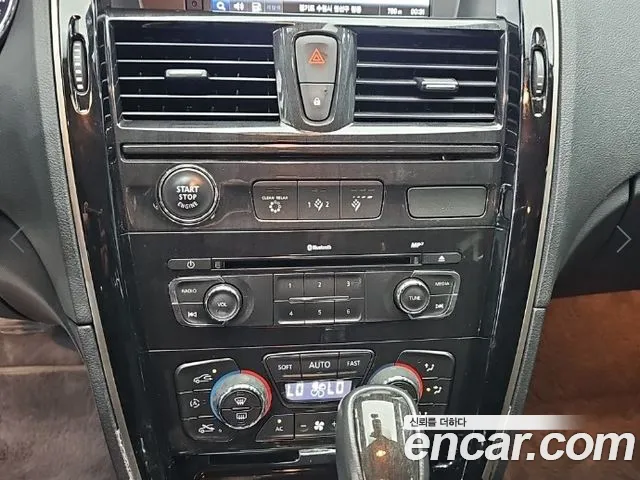 Renault-KoreaSamsung Latitude 2015 thumb 10