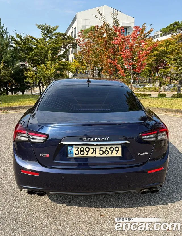 Maserati Ghibli 2017 thumb 3