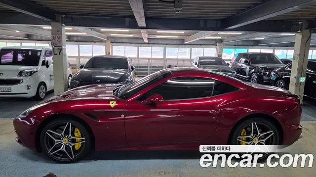 Ferrari California 2015 thumb 6