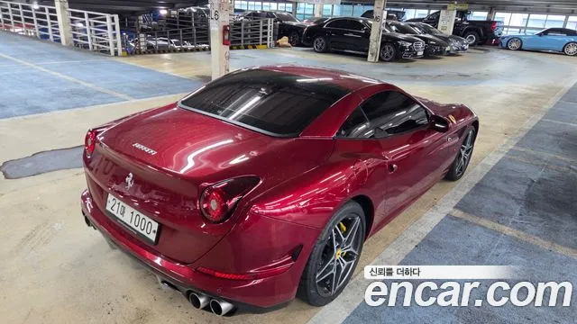 Ferrari California 2015 thumb 10