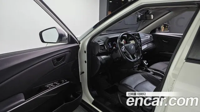 KG_Mobility_Ssangyong TIBOLI 2019 thumb 10