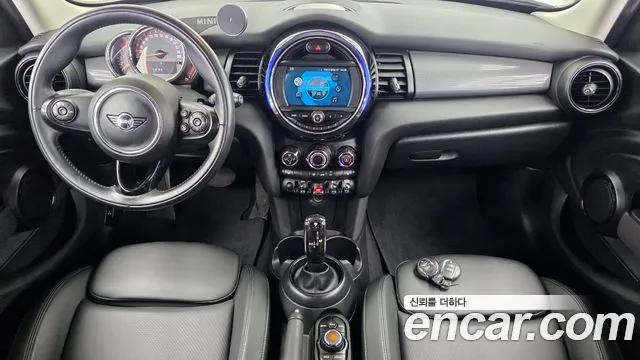 MINI Hatch 2019 thumb 7