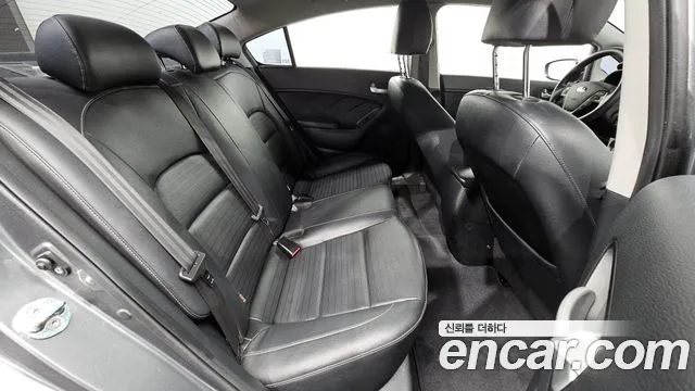 Kia K3 2016 thumb 11