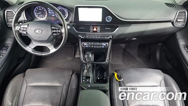 Hyundai Grandeur 2016 thumb 6