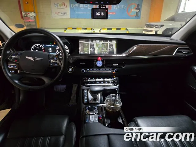 Genesis G90 2016 thumb 7