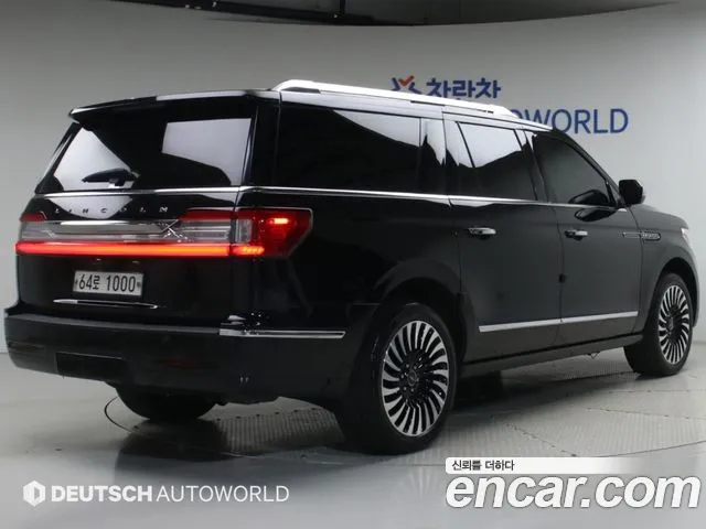 Lincoln Navigator 2019 thumb 2