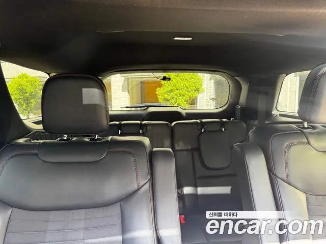Ford Explorer 2025 thumb 5