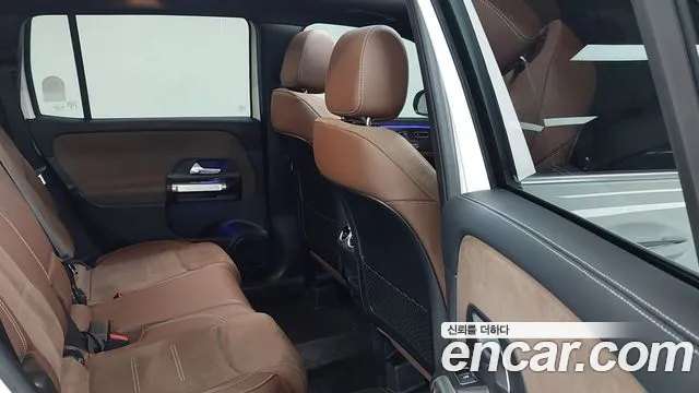 Mercedes-Benz GLB 2025 thumb 10
