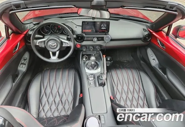 Mazda MX-5 Miata 2017 thumb 7