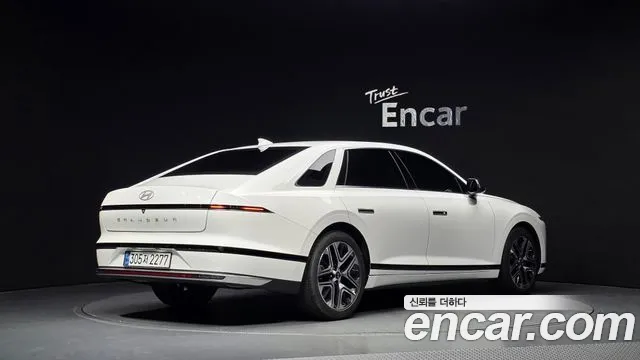 Hyundai Grandeur 2023 thumb 2