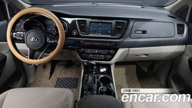 Kia Carnival 2018 thumb 7