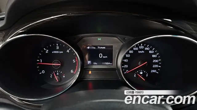 Kia Carnival 2018 thumb 8