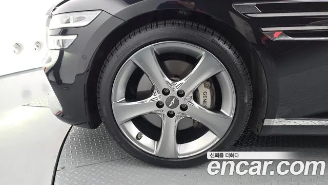 Genesis G80 2022 thumb 5