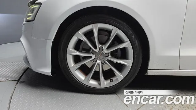 Audi A5 2015 thumb 5