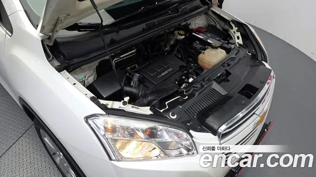 ChevroletGMDaewoo Tracker 2015 thumb 6