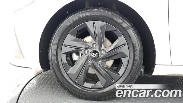 Hyundai Avante 2022 thumb 5