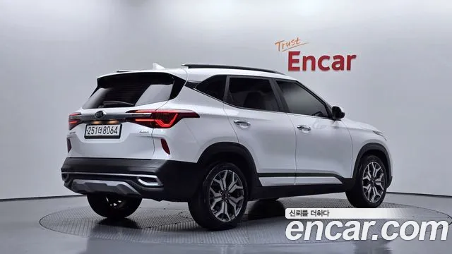 Kia Seltos 2020 thumb 2
