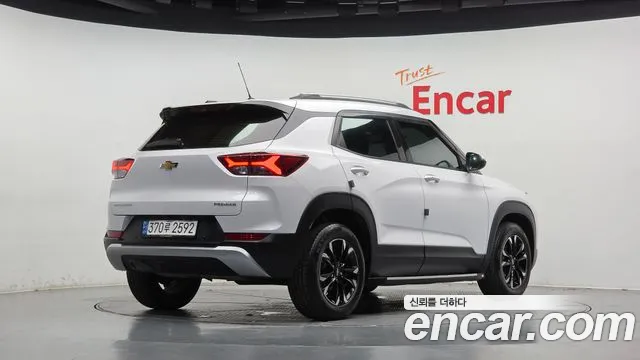 ChevroletGMDaewoo TrailBlazer 2021 thumb 2