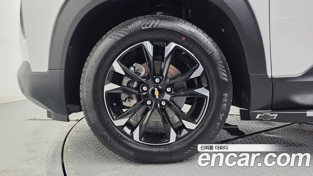 ChevroletGMDaewoo TrailBlazer 2021 thumb 5