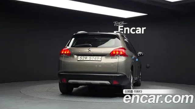 Peugeot 2008 2016 thumb 4