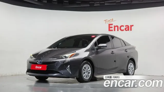 Toyota Prius 2018 thumb 12