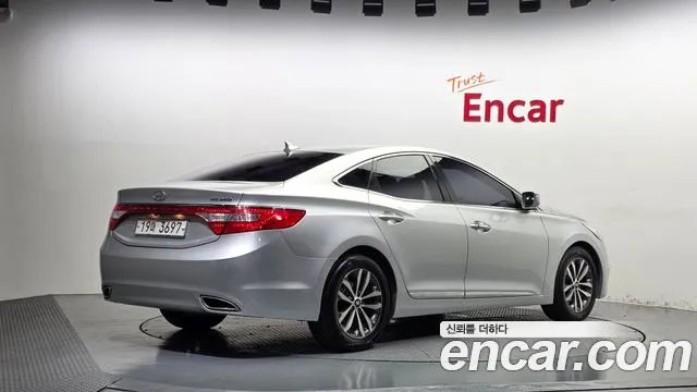 Hyundai Grandeur 2012 thumb 2