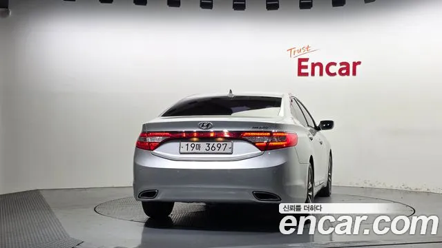 Hyundai Grandeur 2012 thumb 4