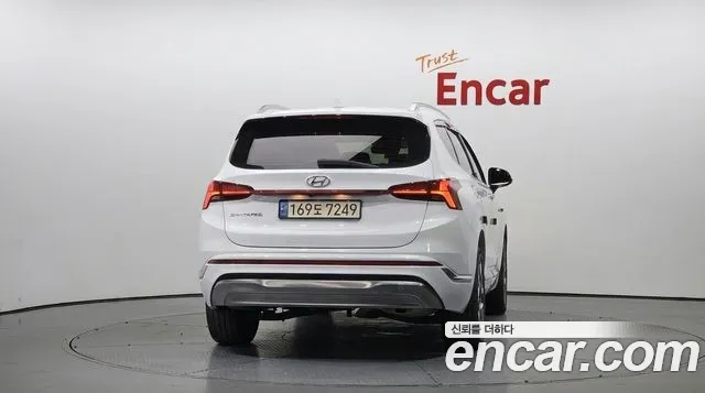 Hyundai Santa Fe 2021 thumb 4