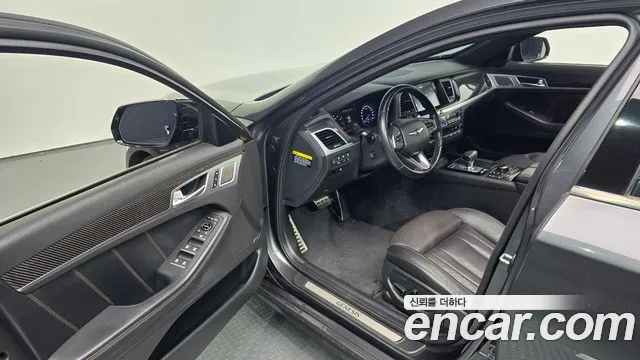 Genesis G80 2017 thumb 11