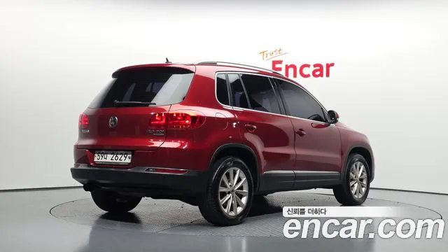 Volkswagen Tiguan 2015 thumb 2