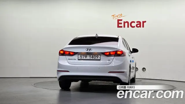 Hyundai Avante 2018 thumb 4