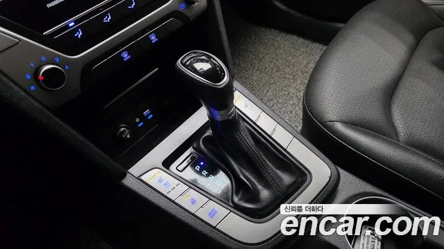 Hyundai Avante 2018 thumb 9