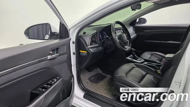 Hyundai Avante 2018 thumb 11