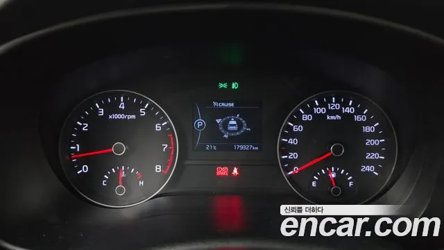 Kia Sportage 2017 thumb 8