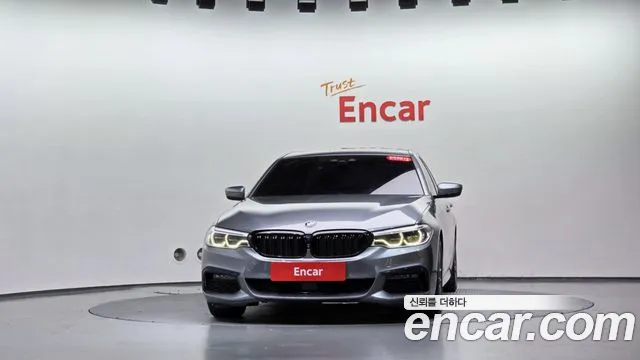 BMW 5-Series 2019 thumb 2