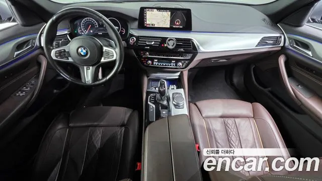 BMW 5-Series 2019 thumb 6