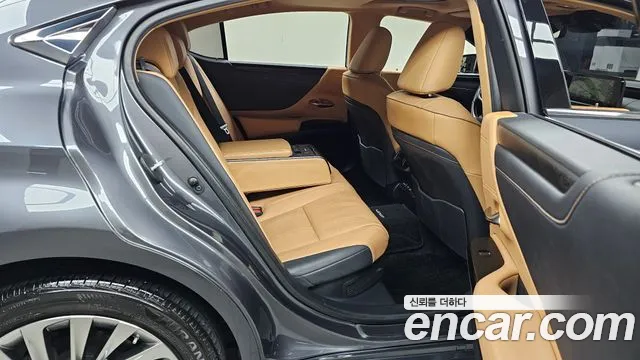 Lexus ES 2022 thumb 10