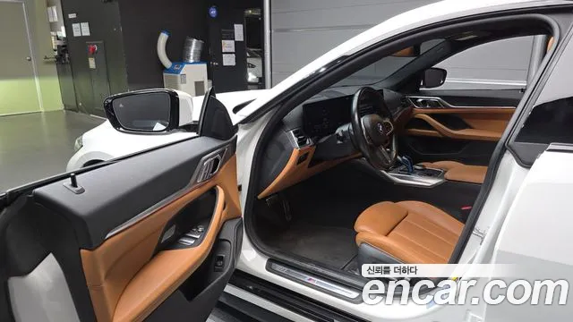 BMW i4 2022 thumb 10