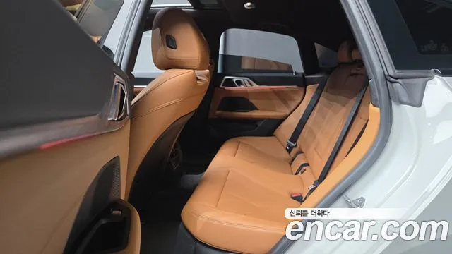 BMW i4 2022 thumb 12