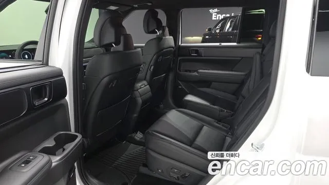 Hyundai Santa Fe 2023 thumb 11