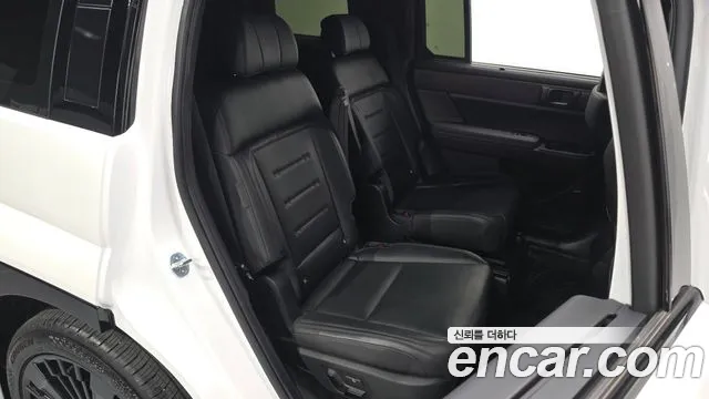 Hyundai Santa Fe 2023 thumb 12