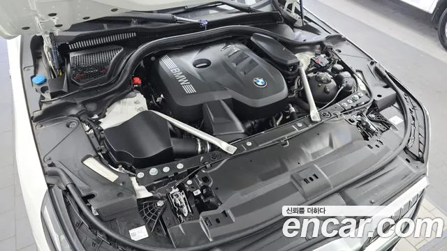 BMW 5-Series 2024 thumb 6