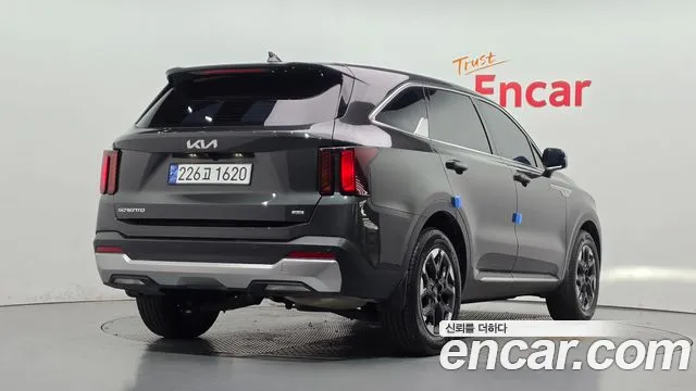Kia Sorento 2023 thumb 2