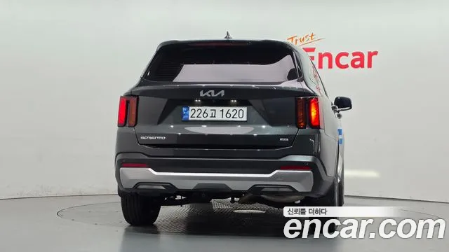 Kia Sorento 2023 thumb 4