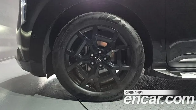Kia Carnival 2024 thumb 5