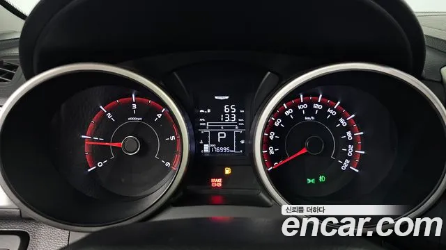 KG_Mobility_Ssangyong TIBOLI 2017 thumb 7