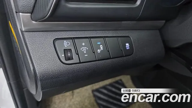 Hyundai Avante 2019 thumb 12