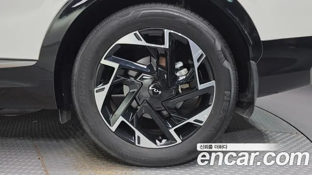 Kia Sportage 2023 thumb 5