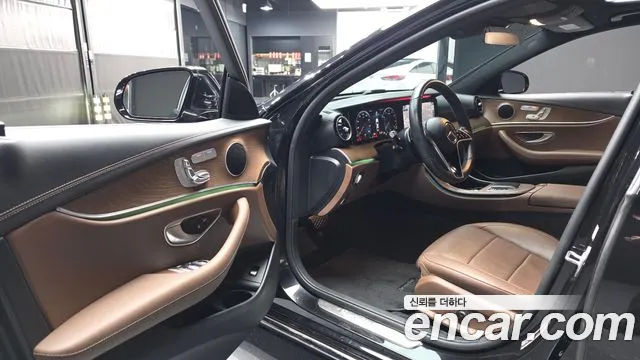 Mercedes-Benz E-Класс 2020 thumb 9